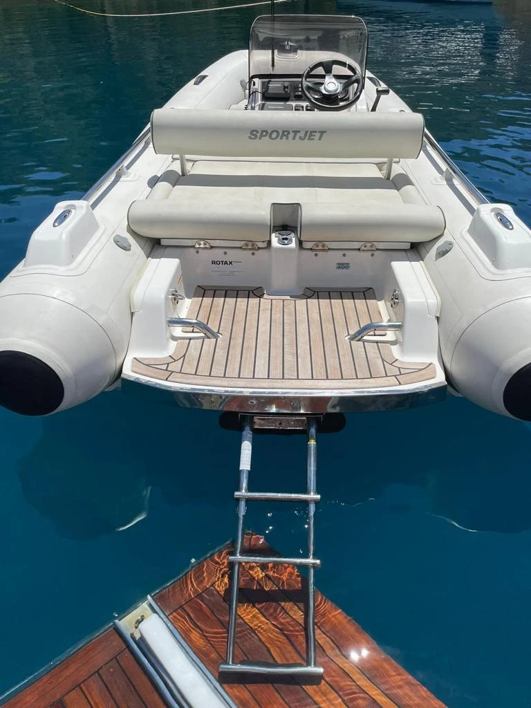 Надуваема лодка 3D Tender WILLIAMS SPORTJET 400, снимка 10 - Воден транспорт - 54193321