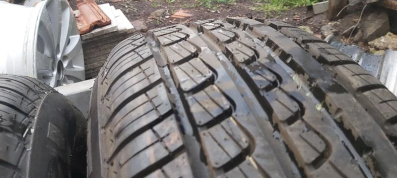 Гуми Летни 205/60R16, снимка 3 - Гуми и джанти - 32788195