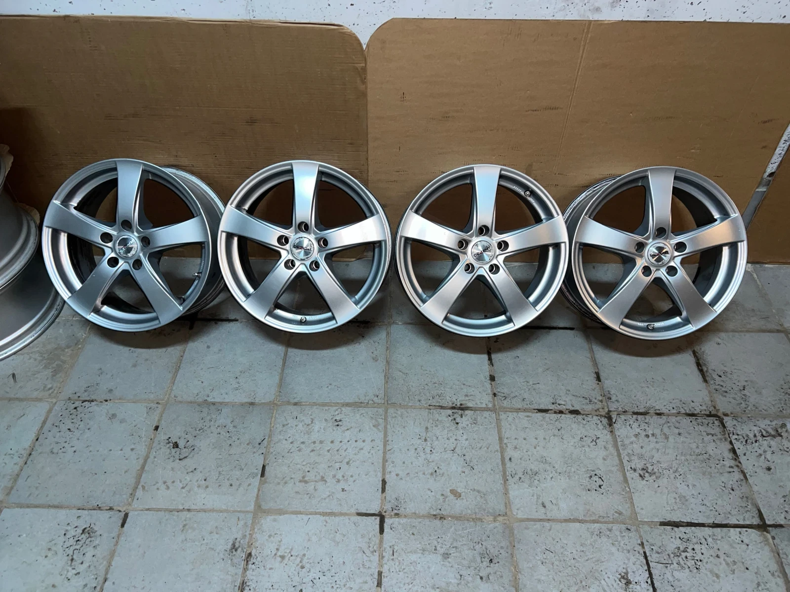 ������ | Mobile.bg � ����������� 4