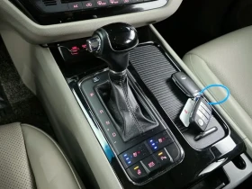 Kia Carnival 2.2D/ 9-Seater Prestige, снимка 9