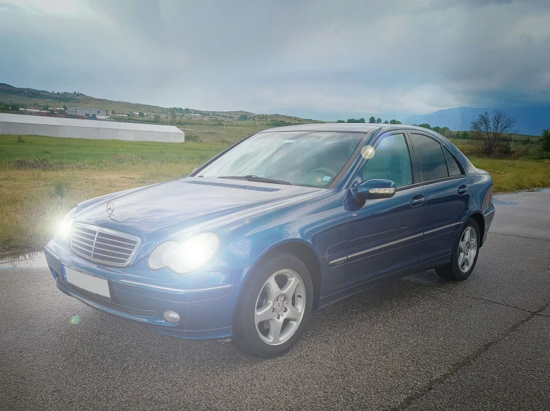 Mercedes-Benz C 200, снимка 3 - Автомобили и джипове - 47051755