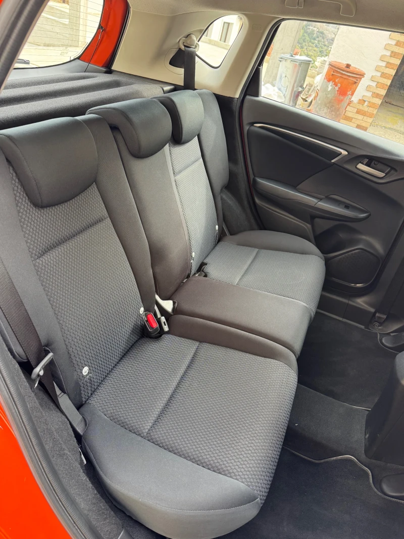 Honda Jazz 1.3 i-VTEC Бензин, снимка 13 - Автомобили и джипове - 51924919