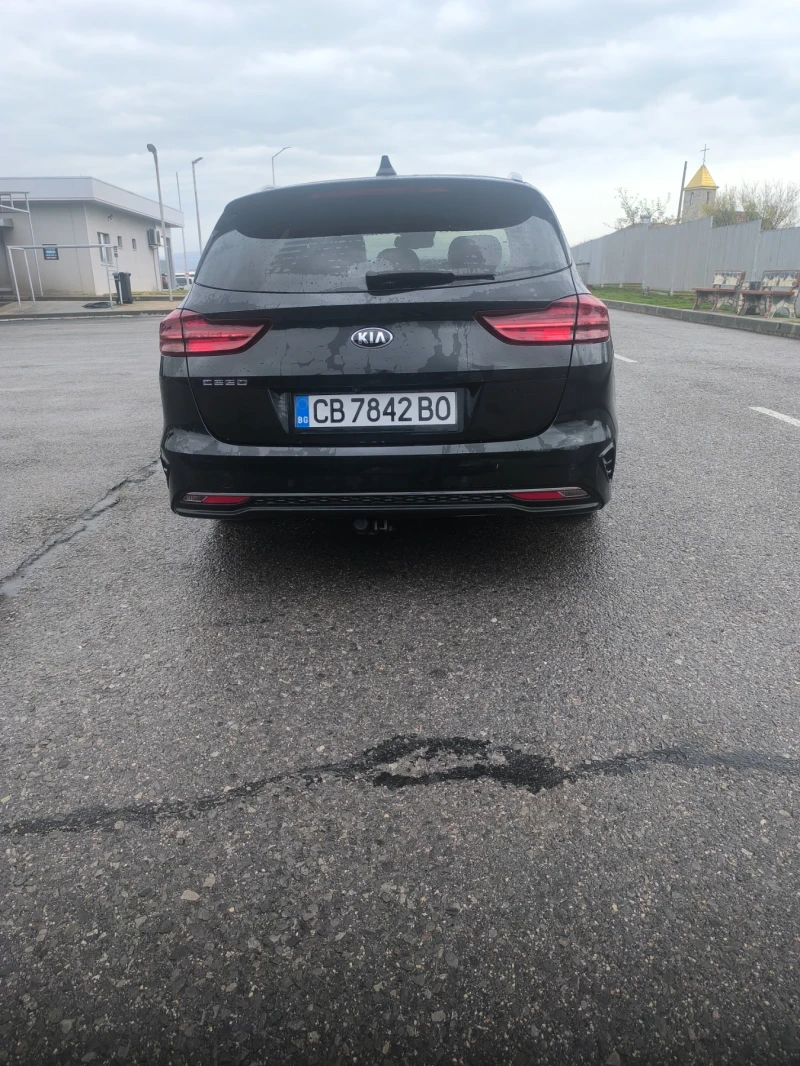 Kia Ceed 1.4 T-GDI, снимка 3 - Автомобили и джипове - 52341047