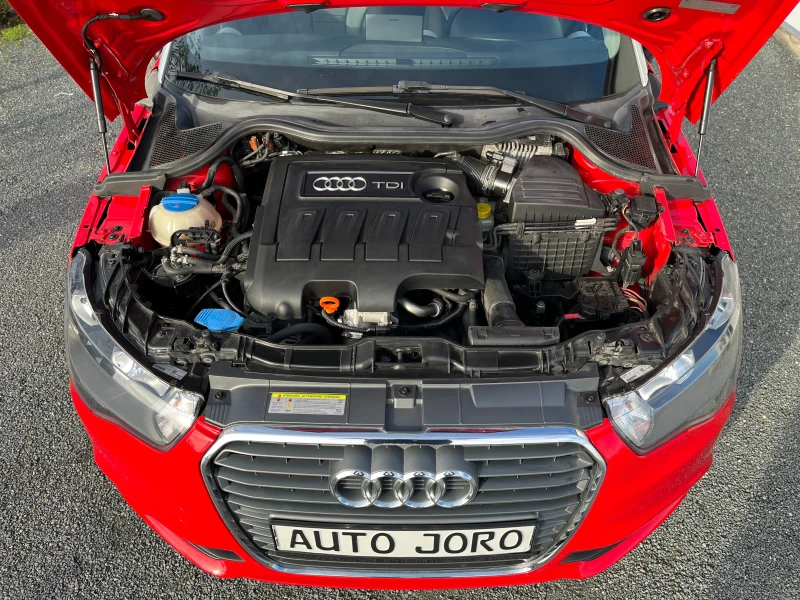 Audi A1 1.6TDI, снимка 17 - Автомобили и джипове - 52404344