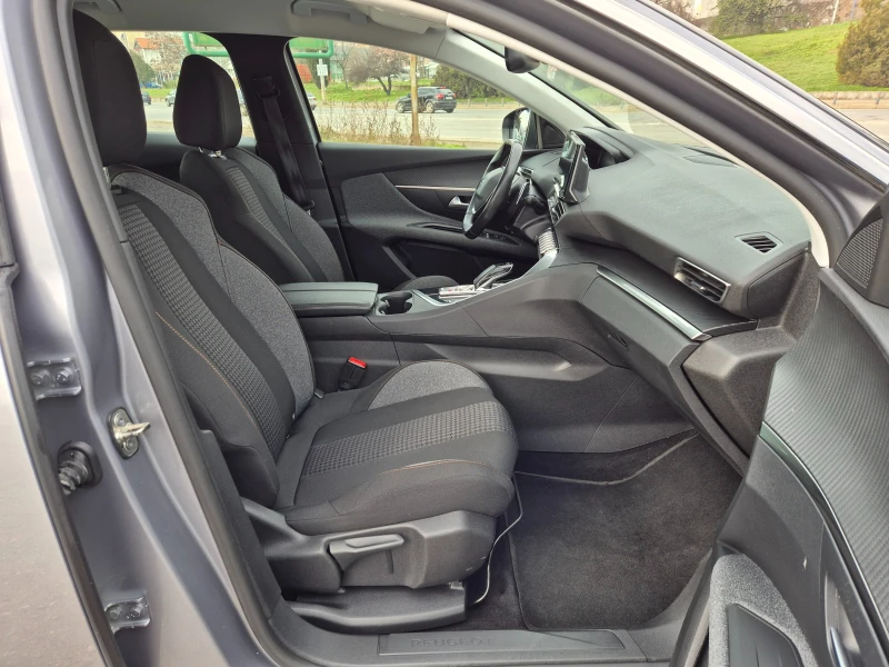 Peugeot 3008 1.5HDI 131кс, снимка 9 - Автомобили и джипове - 53098675
