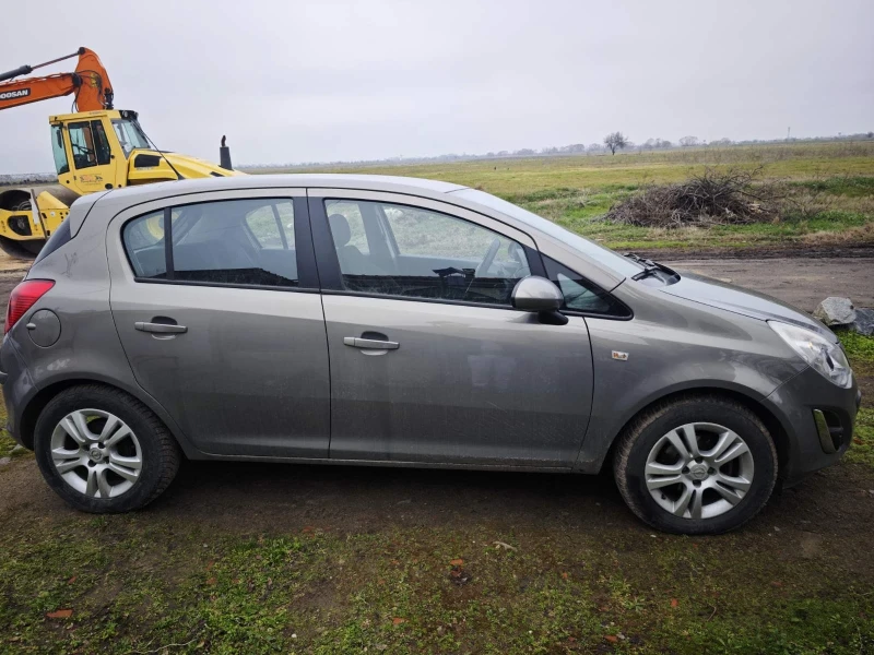 Opel Corsa D фейслифт, автомат