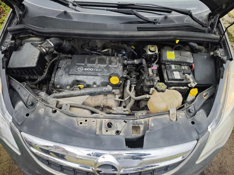 Opel Corsa D фейслифт, автомат, снимка 9 - Автомобили и джипове - 53265470