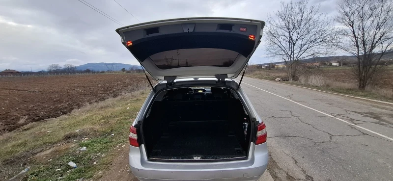 Mercedes-Benz E 200 E 200 CDI 2.0 , снимка 5 - Автомобили и джипове - 53494587