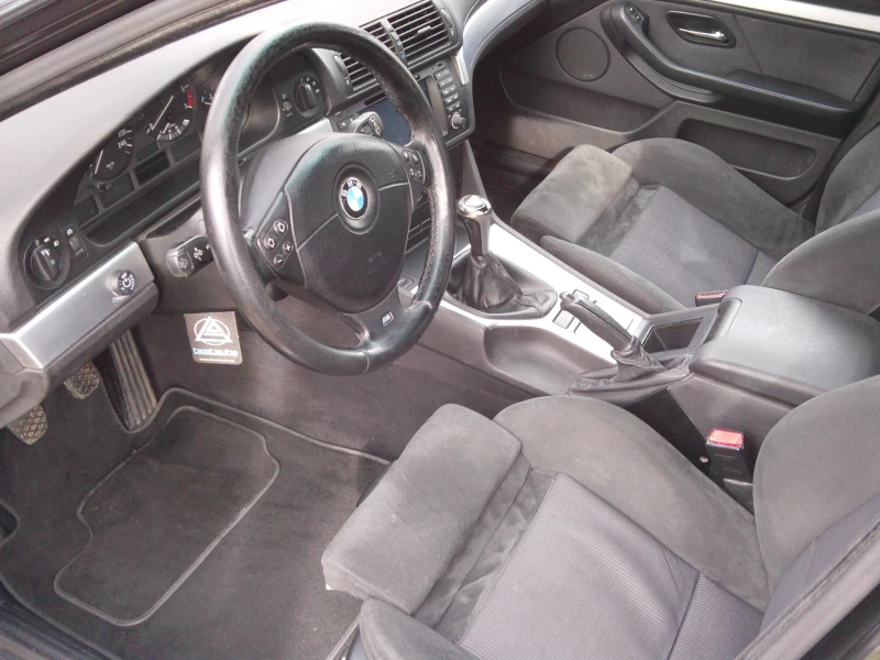 BMW 523 i ///M LPG M/T, снимка 9 - Автомобили и джипове - 53564923