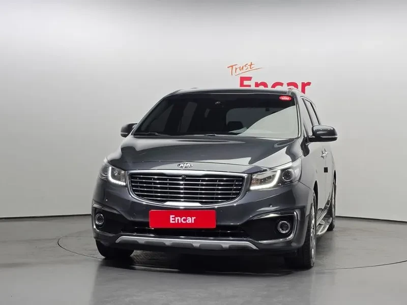 Kia Carnival 2.2D/ 9-Seater Prestige, снимка 3 - Автомобили и джипове - 56701858