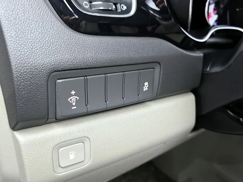 Kia Carnival 2.2D/ 9-Seater Prestige, снимка 15 - Автомобили и джипове - 56701858