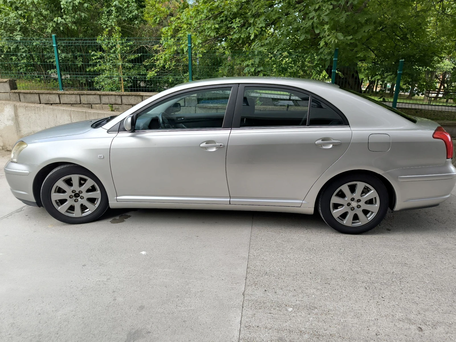 Toyota Avensis 1.8 VVTi газов инжекцион - изображение 5