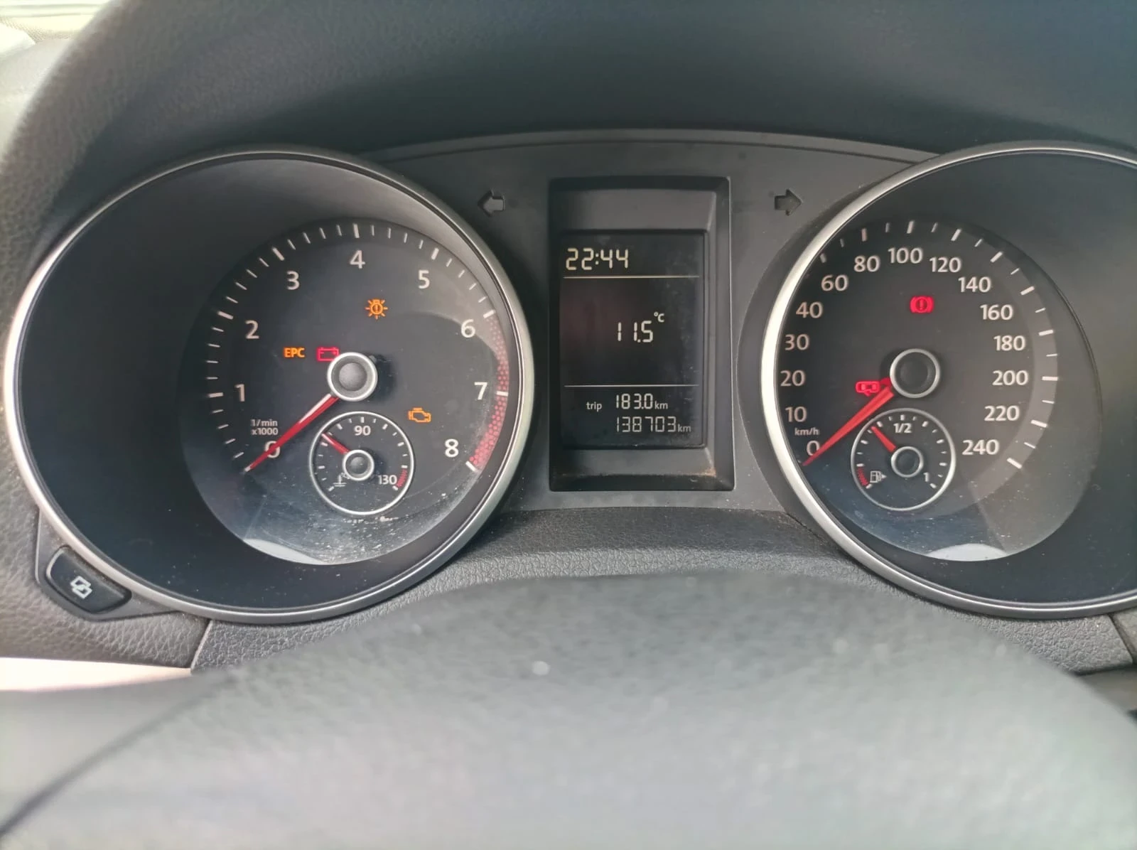 VW Golf 1.4 бензин стария мотор  - изображение 8