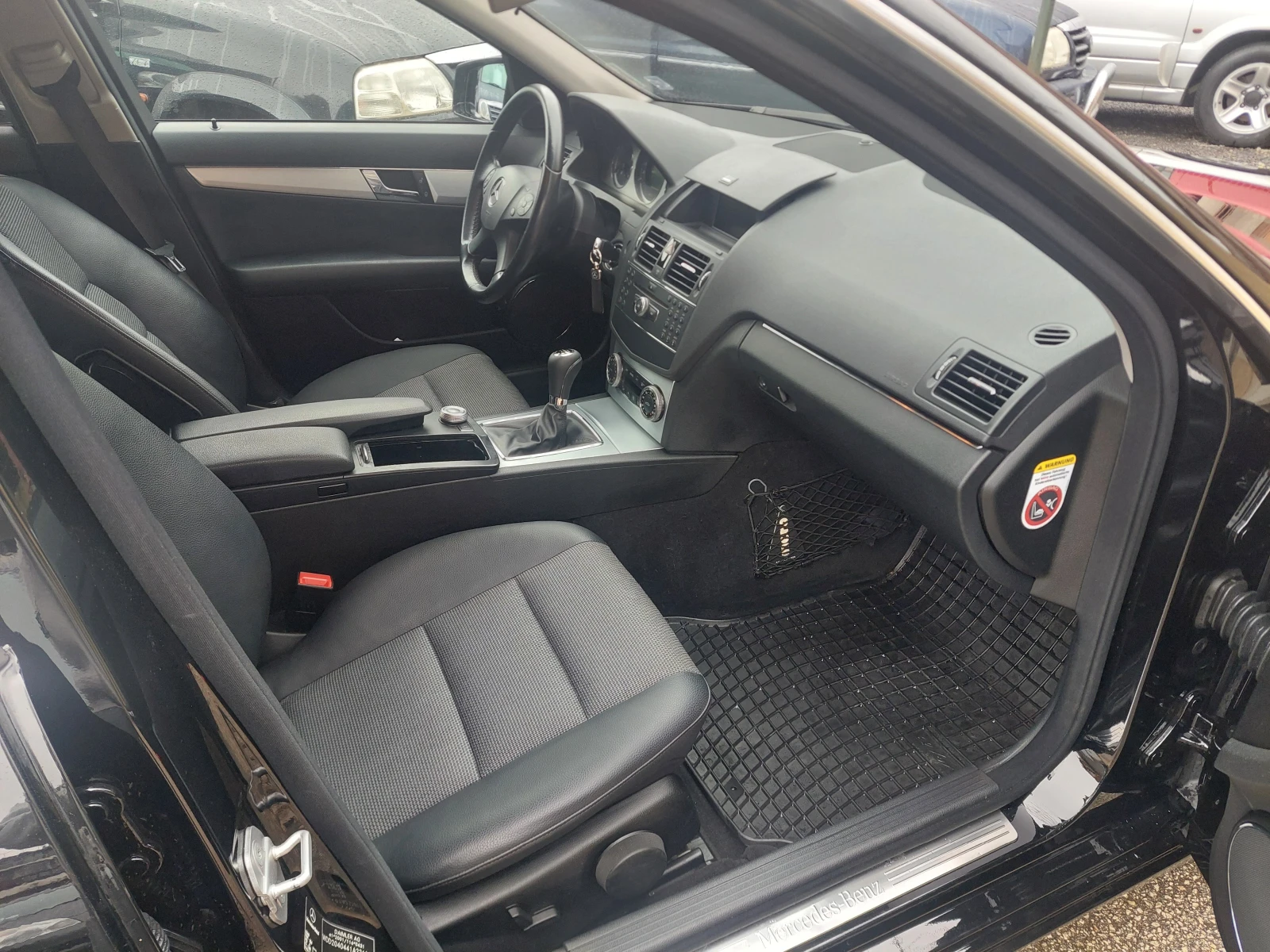 Mercedes-Benz C 180 1, 8i Компресор-156ксТОП СЪСТОЯНИЕ - изображение 7