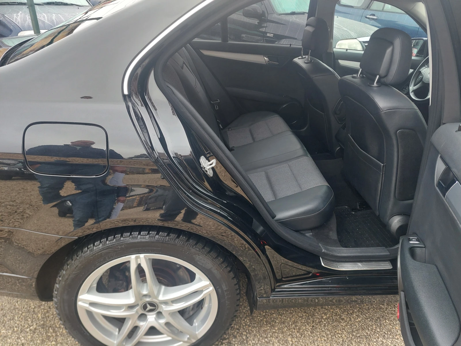 Mercedes-Benz C 180 1, 8i Компресор-156ксТОП СЪСТОЯНИЕ - изображение 9