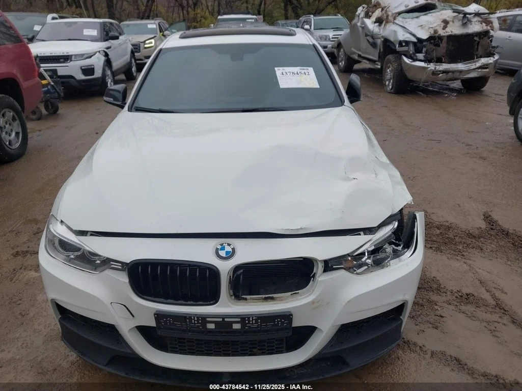 BMW 335 * CARFAX * ФИНАНСИРАНЕ  - изображение 8