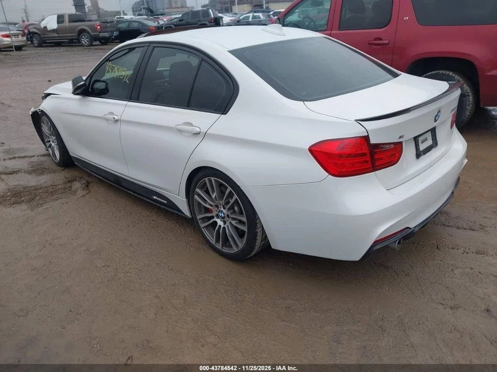 BMW 335 * CARFAX * ФИНАНСИРАНЕ  - изображение 4