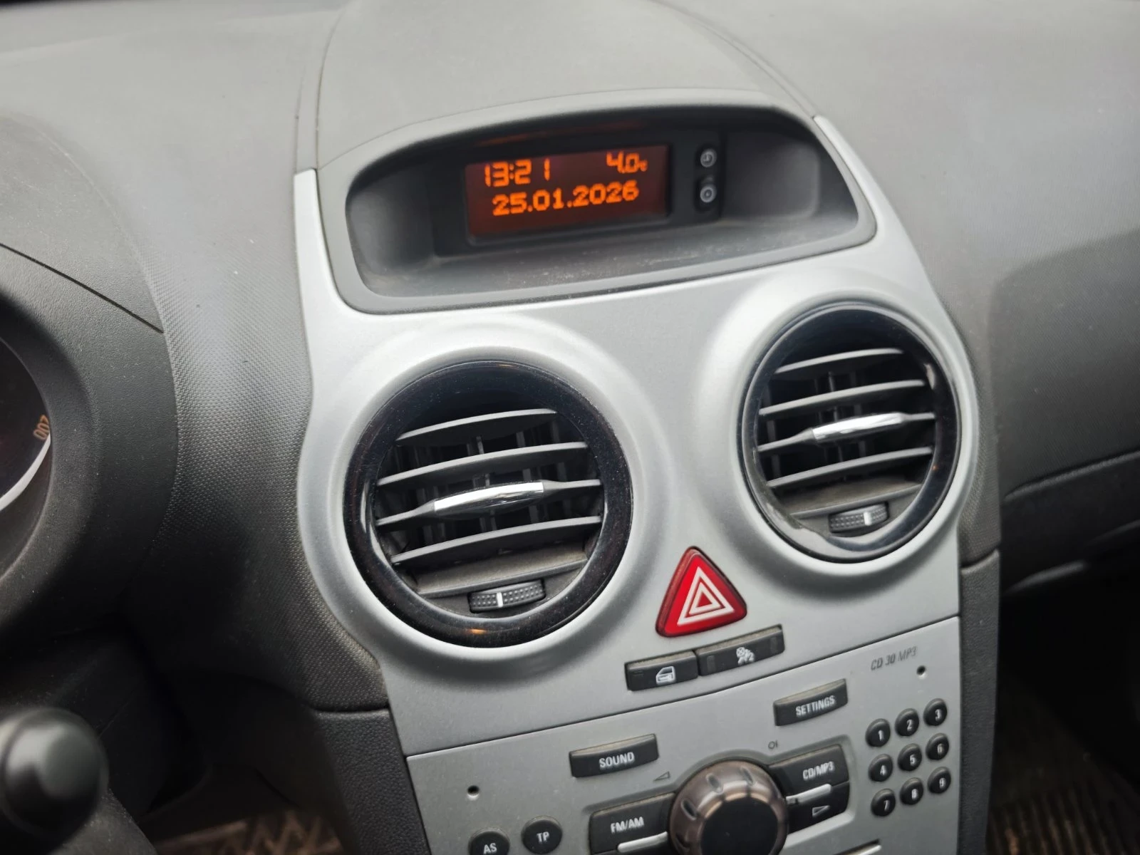 Opel Corsa D фейслифт, автомат - изображение 6