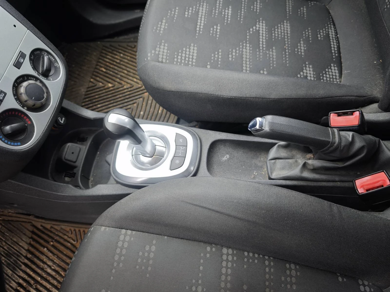 Opel Corsa D фейслифт, автомат - изображение 7