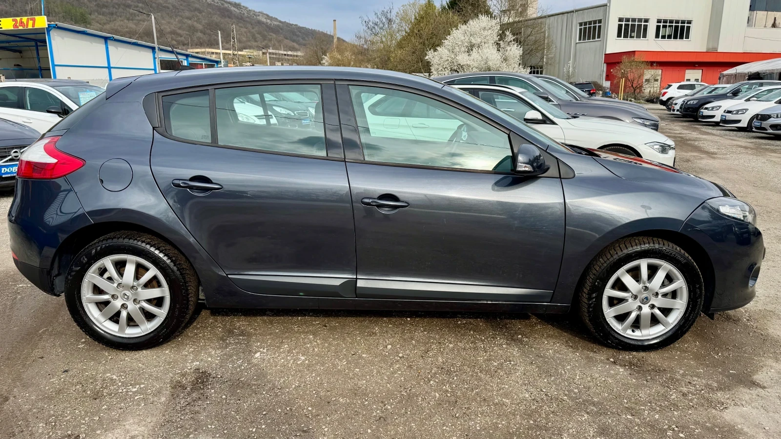 Renault Megane 1.5DCI-110к.с-TEMPOMAT-NAVI, снимка 7 - Автомобили и джипове - 54088389