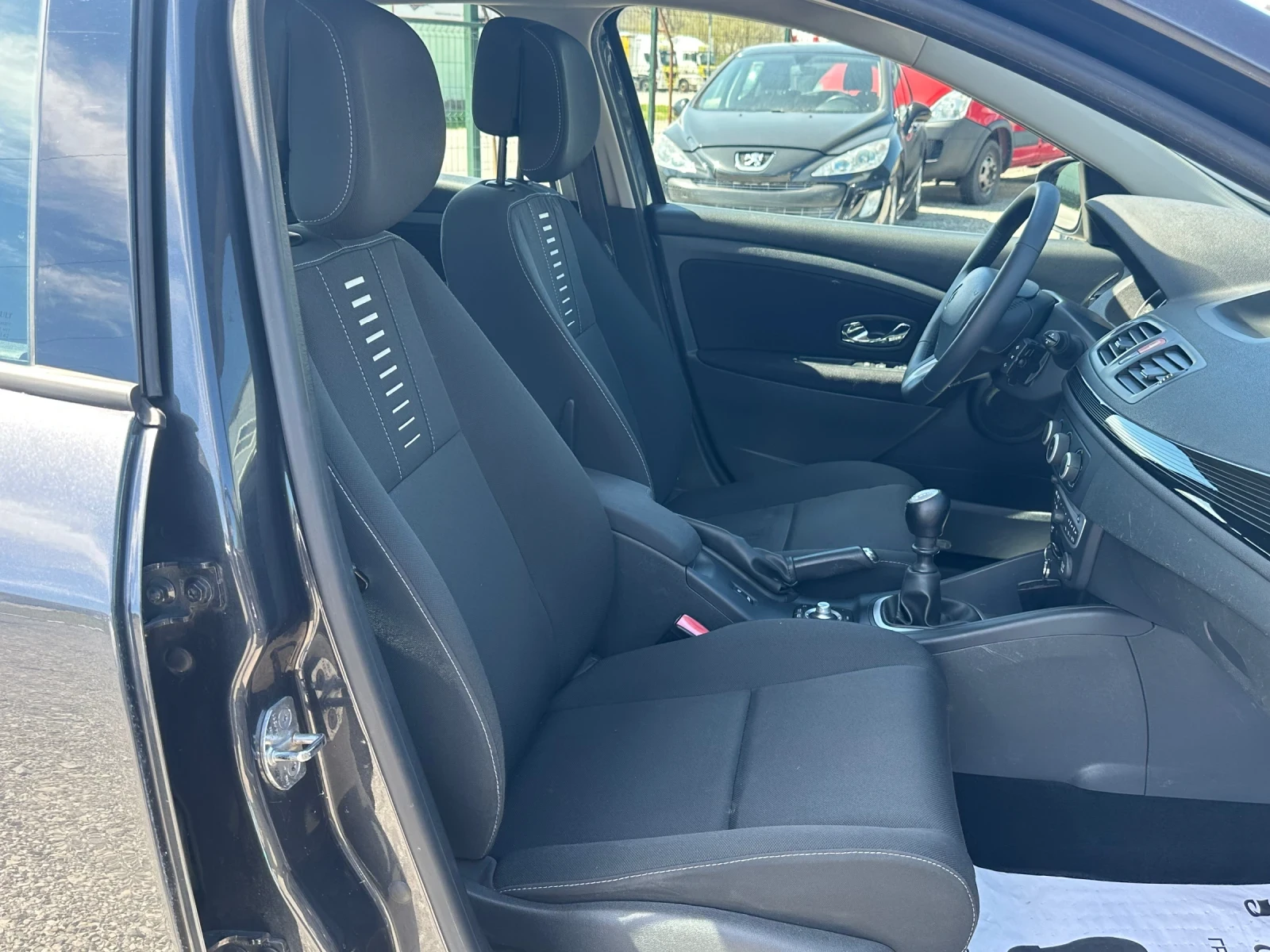 Renault Megane 1.5DCI-110�.�-TEMPOMAT-NAVI | Mobile.bg � ����������� 17