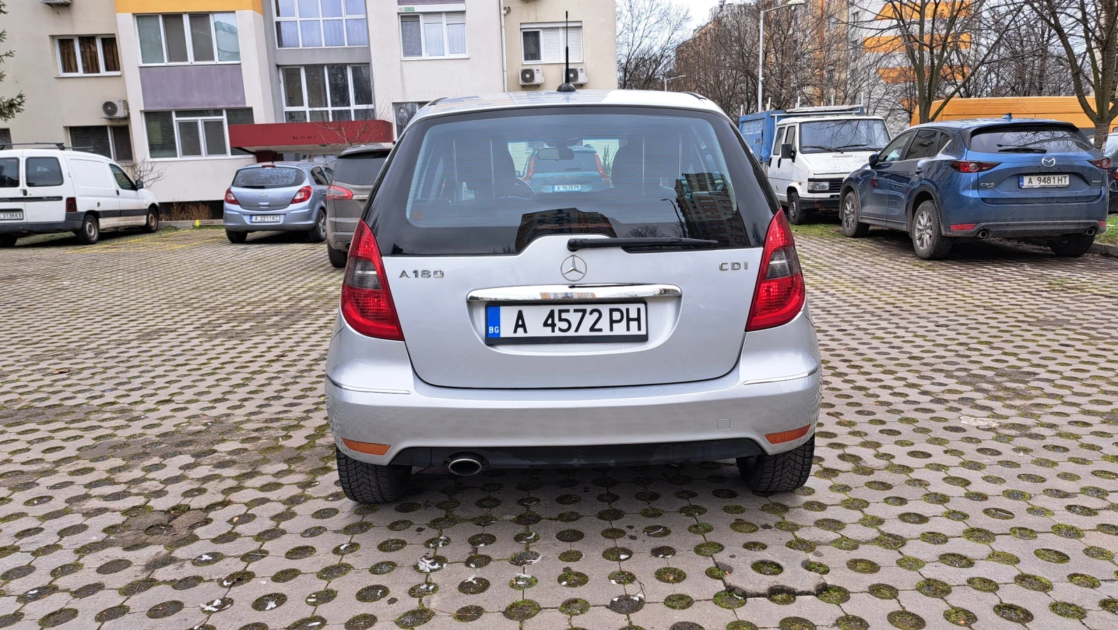 Mercedes-Benz A 200 Facelift , снимка 5 - Автомобили и джипове - 54101664