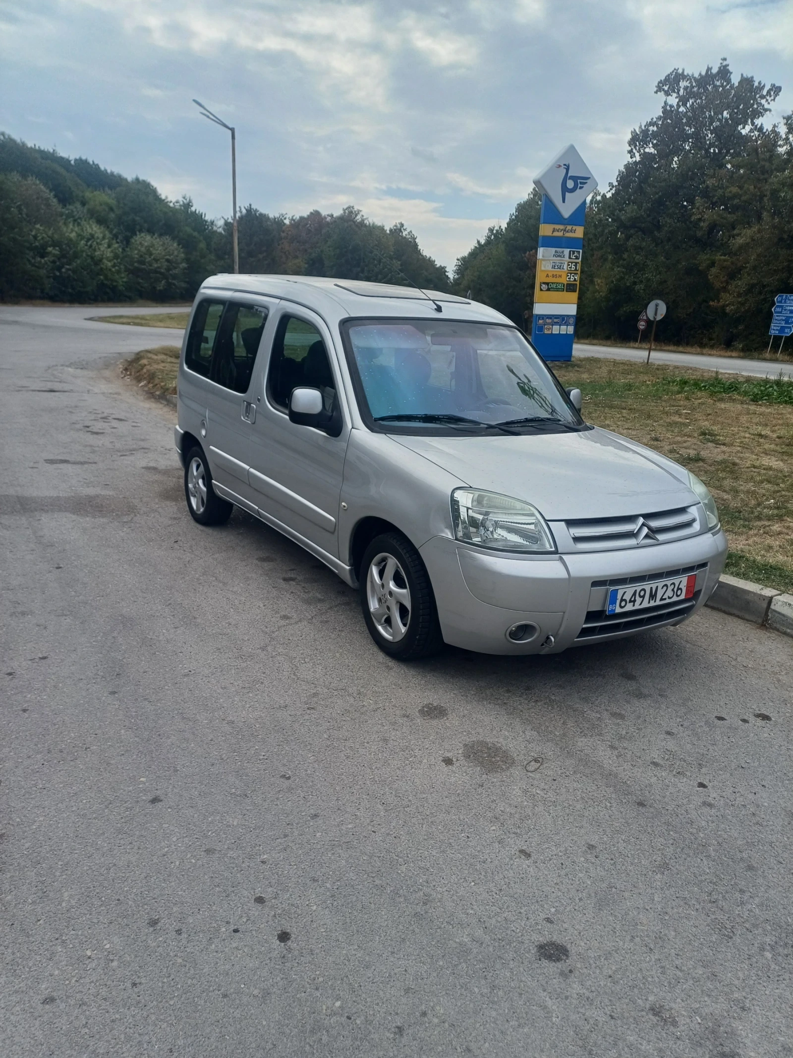 Citroen Berlingo, снимка 10 - Автомобили и джипове - 54114308