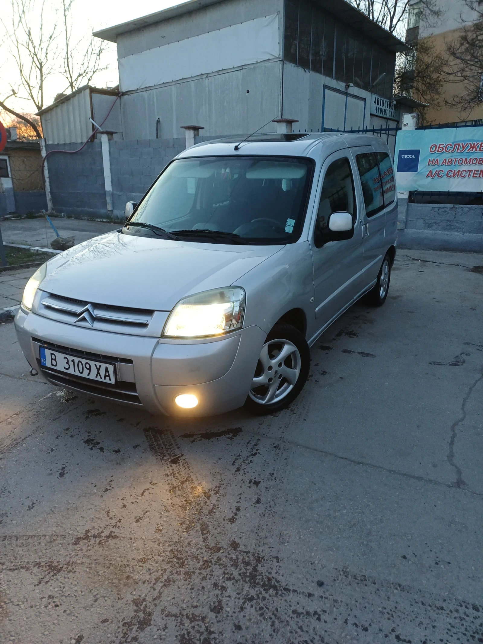 Citroen Berlingo, снимка 7 - Автомобили и джипове - 54114308