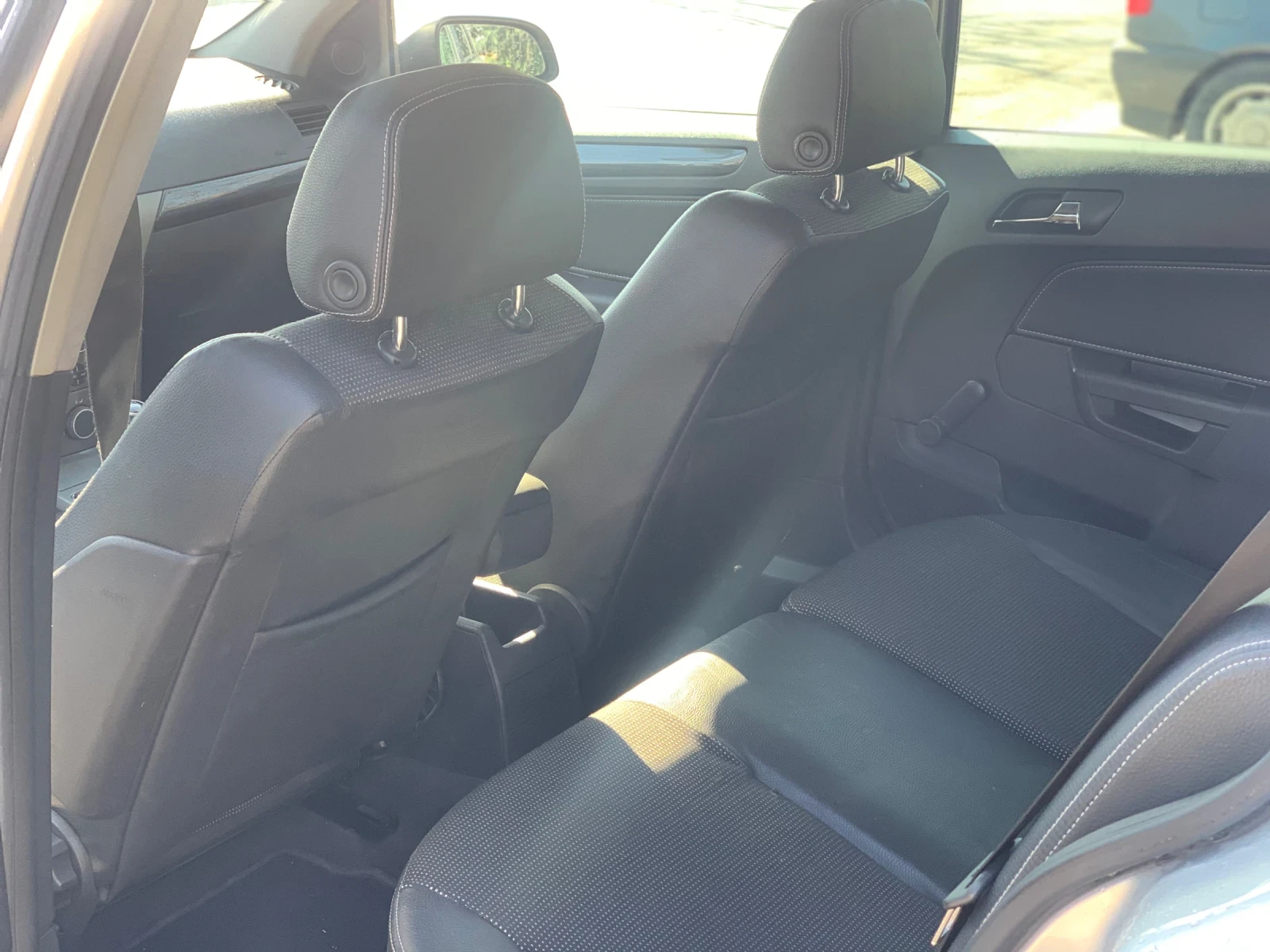 Opel Astra, снимка 9 - Автомобили и джипове - 54177190