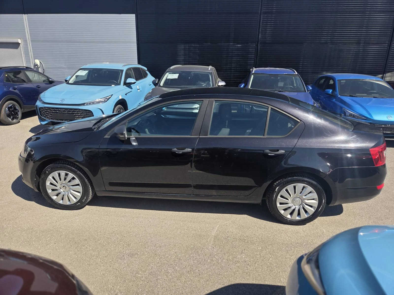 Skoda Octavia Active 1.6D 5MT, снимка 13 - Автомобили и джипове - 54304387