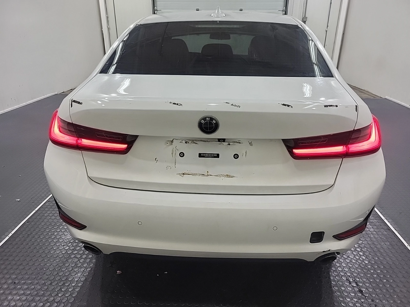 BMW 330 I XDRIVE, снимка 6 - Автомобили и джипове - 54757226