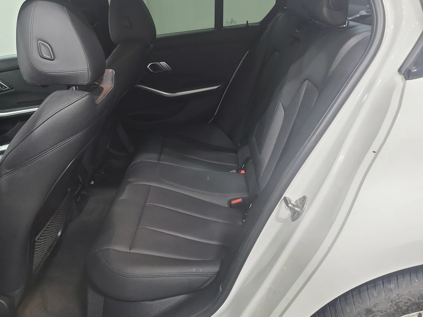 BMW 330 I XDRIVE, снимка 17 - Автомобили и джипове - 54757226