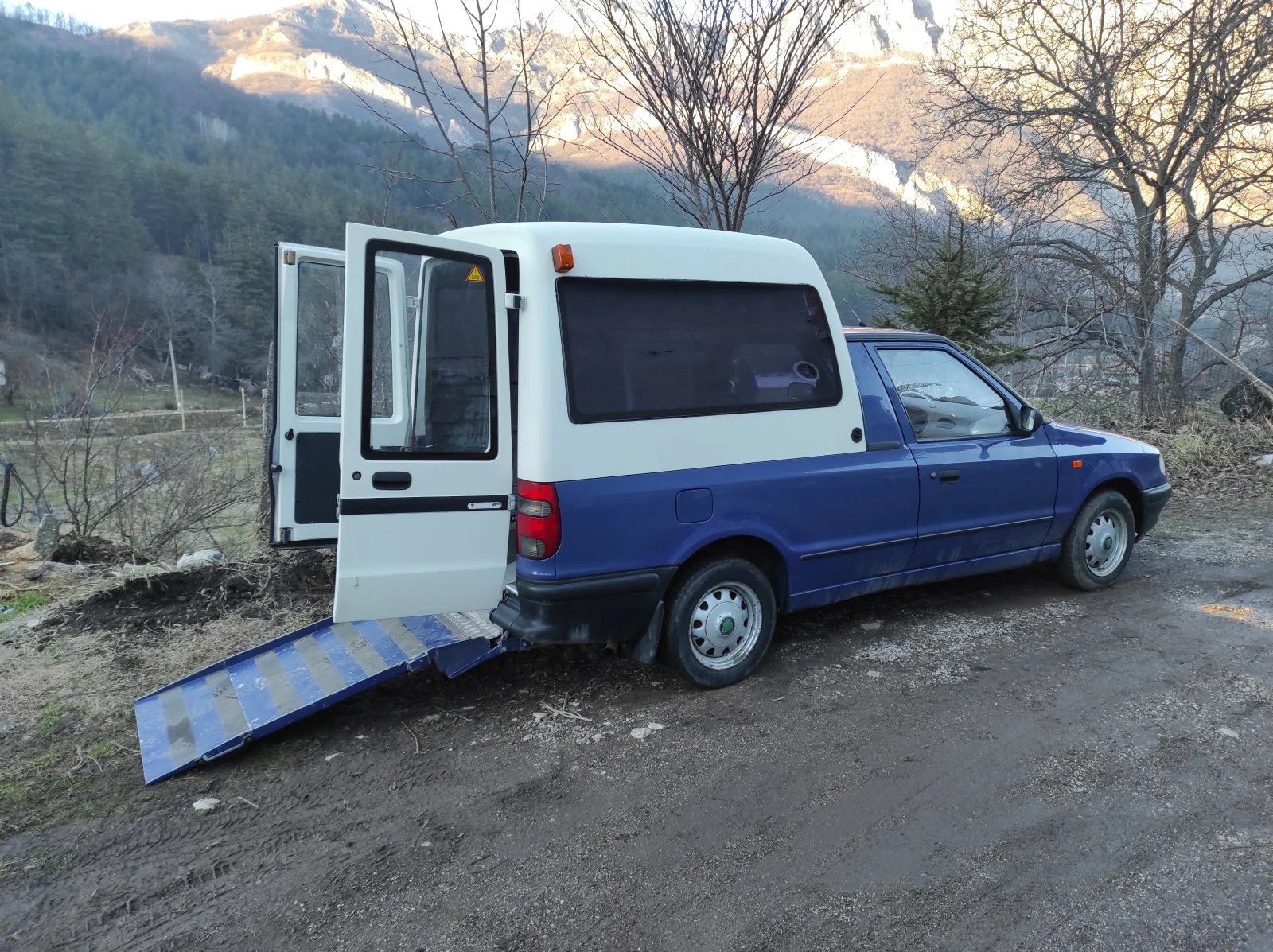 Skoda Felicia Pickup, снимка 3 - Автомобили и джипове - 54875617
