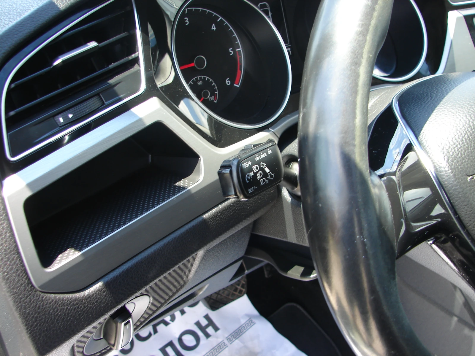 VW Touran AUTO 7МЕСТЕН, снимка 9 - Автомобили и джипове - 55115290