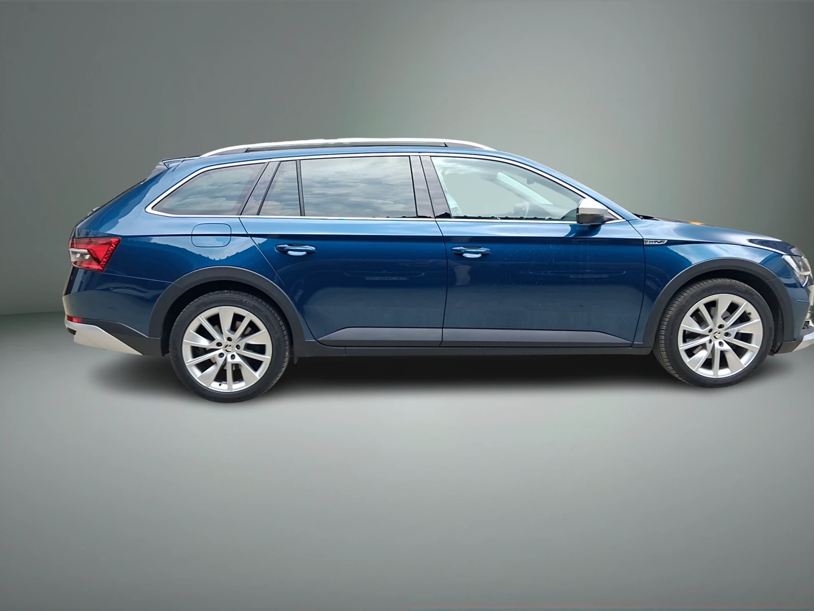 Skoda Superb  Скаут 2, 0 TDI, 200 к.с., 7D, снимка 6 - Автомобили и джипове - 55136346