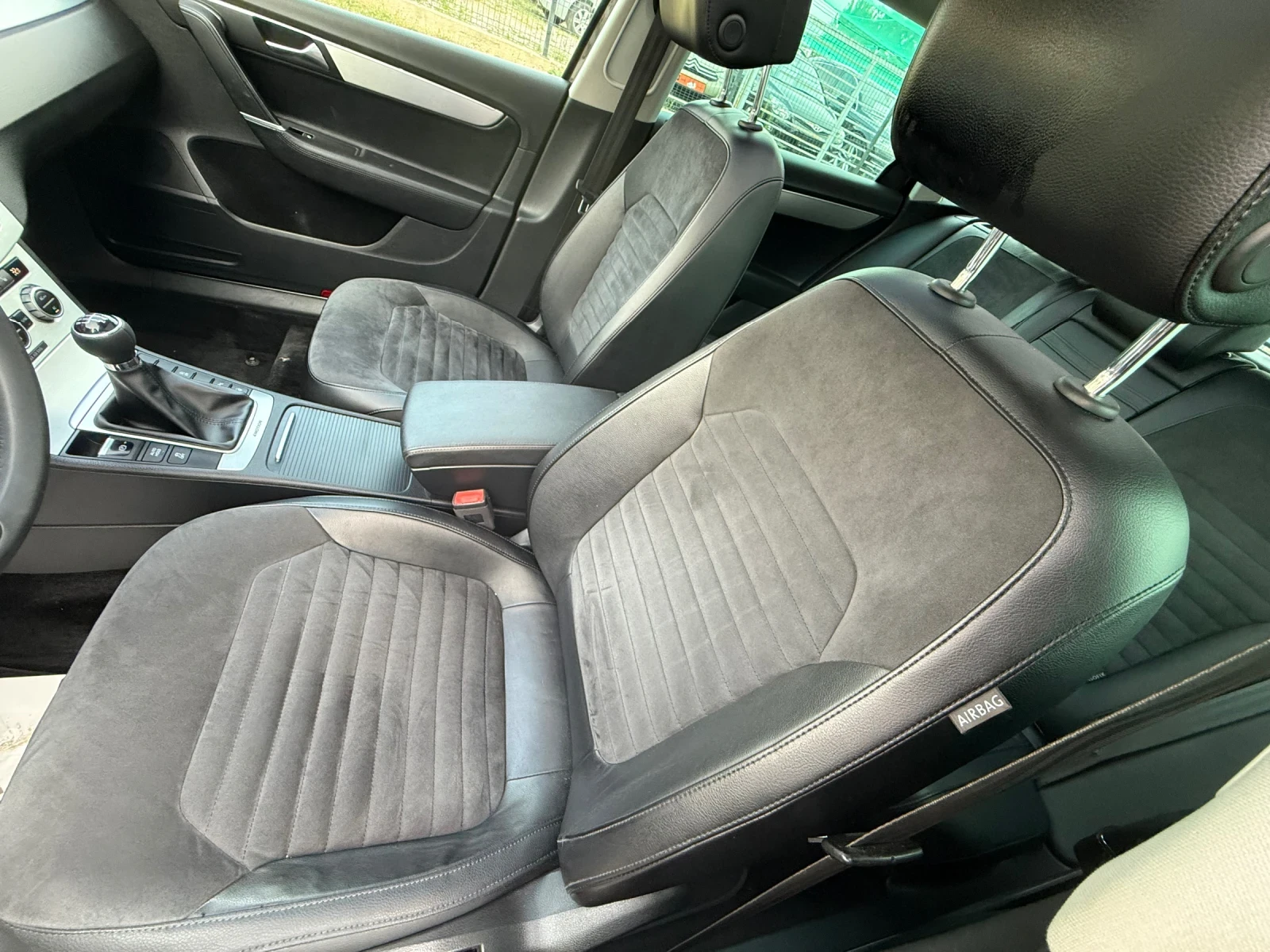 VW Passat 2.0 TDI HIGHLINE/панорама/4х4, снимка 14 - Автомобили и джипове - 55374236