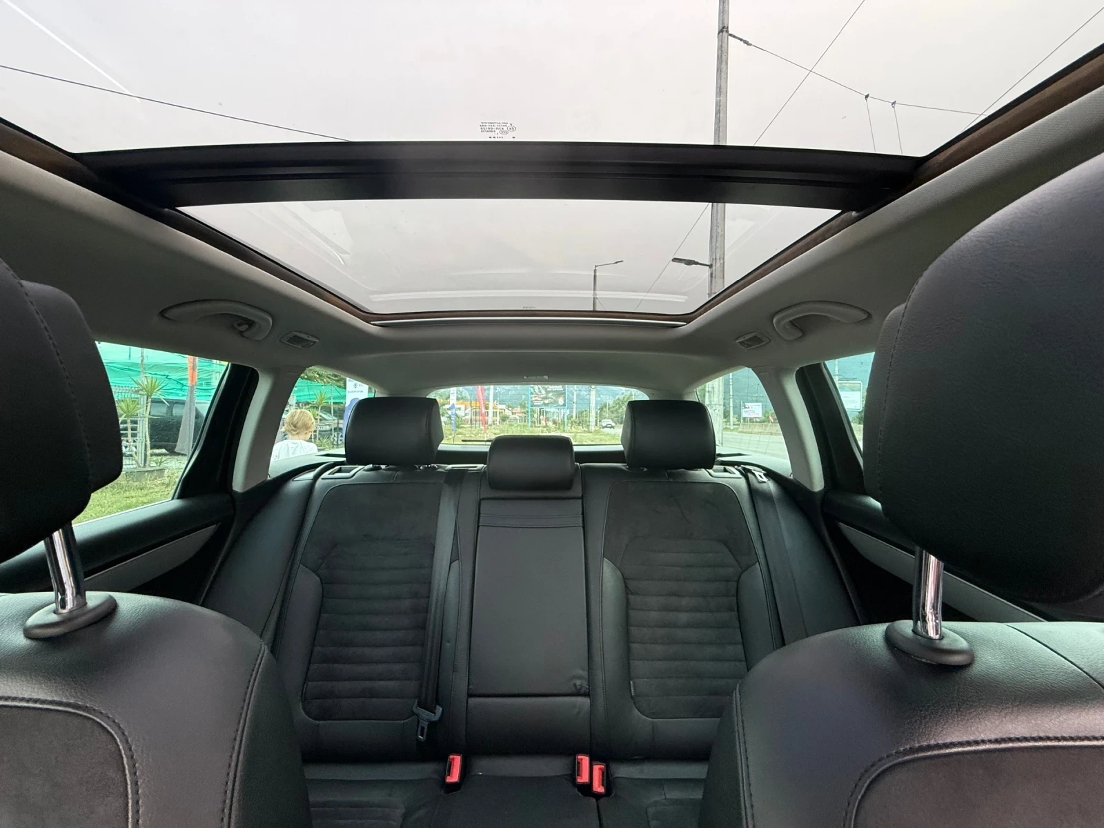VW Passat 2.0 TDI HIGHLINE/панорама/4х4, снимка 13 - Автомобили и джипове - 55374236
