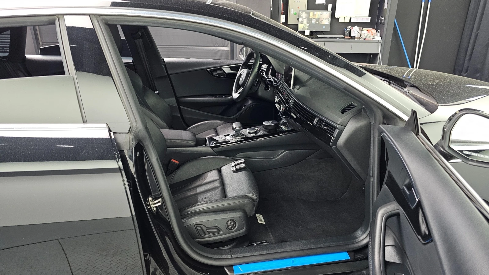 Audi A5 2.0 45TFSI Quattro , снимка 11 - Автомобили и джипове - 56163236
