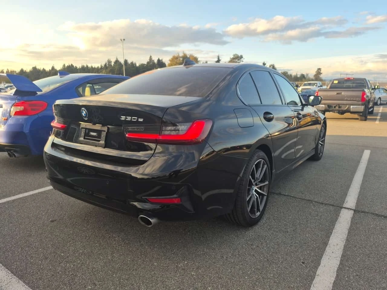 BMW 330 * 330E XDRIVE * CARFAX * ����� �� ����������� | Mobile.bg � ����������� 3