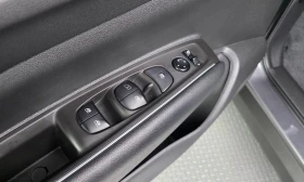 Renault Koleos 2.0 LPe RE 2WD  * НАЙ-ДОБРА ЦЕНА В БЪЛГАРИЯ* , снимка 12