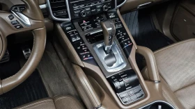Porsche Cayenne 4.2S Diesel* Обдухване* Bose* Въздух* Пано, снимка 10