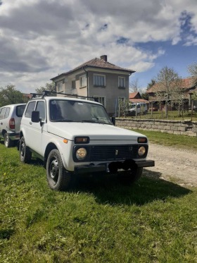 Lada Niva Джип, снимка 1 - Автомобили и джипове - 45989718
