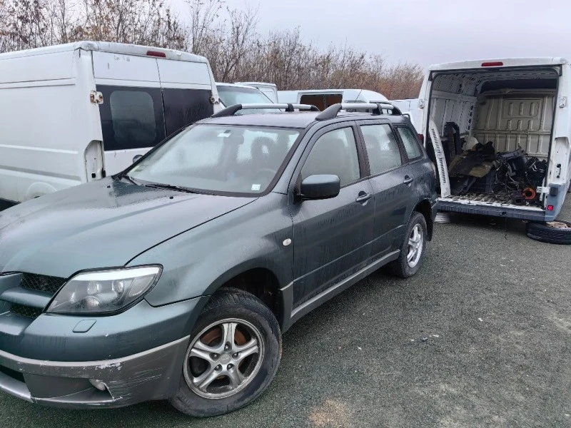 Mitsubishi Outlander 2.0i, снимка 3 - Автомобили и джипове - 47183801