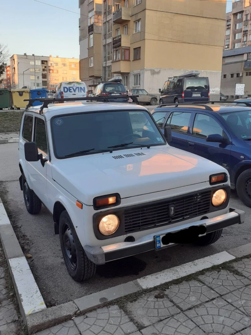 Lada Niva * Хидравлика* 65000км* 2008г.* , снимка 1 - Автомобили и джипове - 45989718