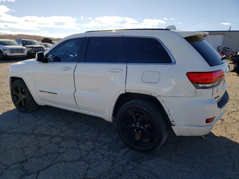 Jeep Grand cherokee LAREDO * Подходяща за ГАЗ!, снимка 3 - Автомобили и джипове - 48438342