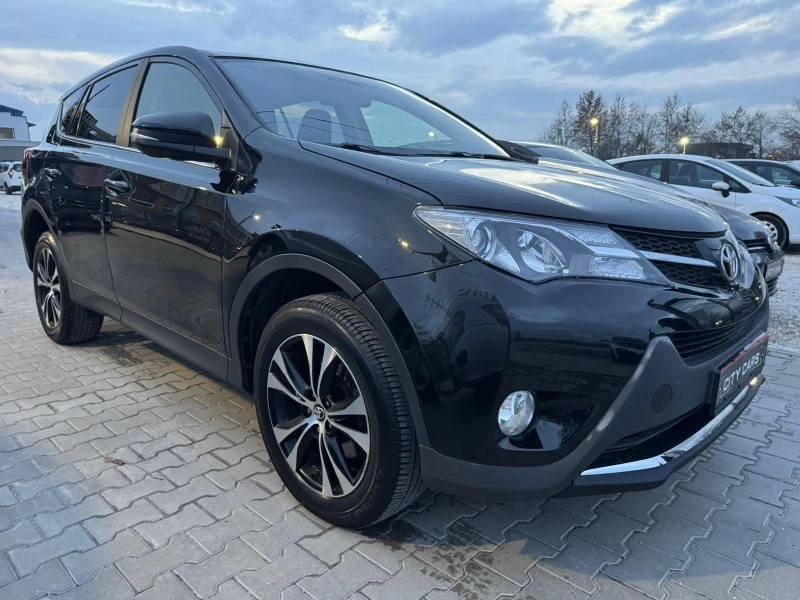 Toyota Rav4 2.0 D4D, снимка 8 - Автомобили и джипове - 48444351