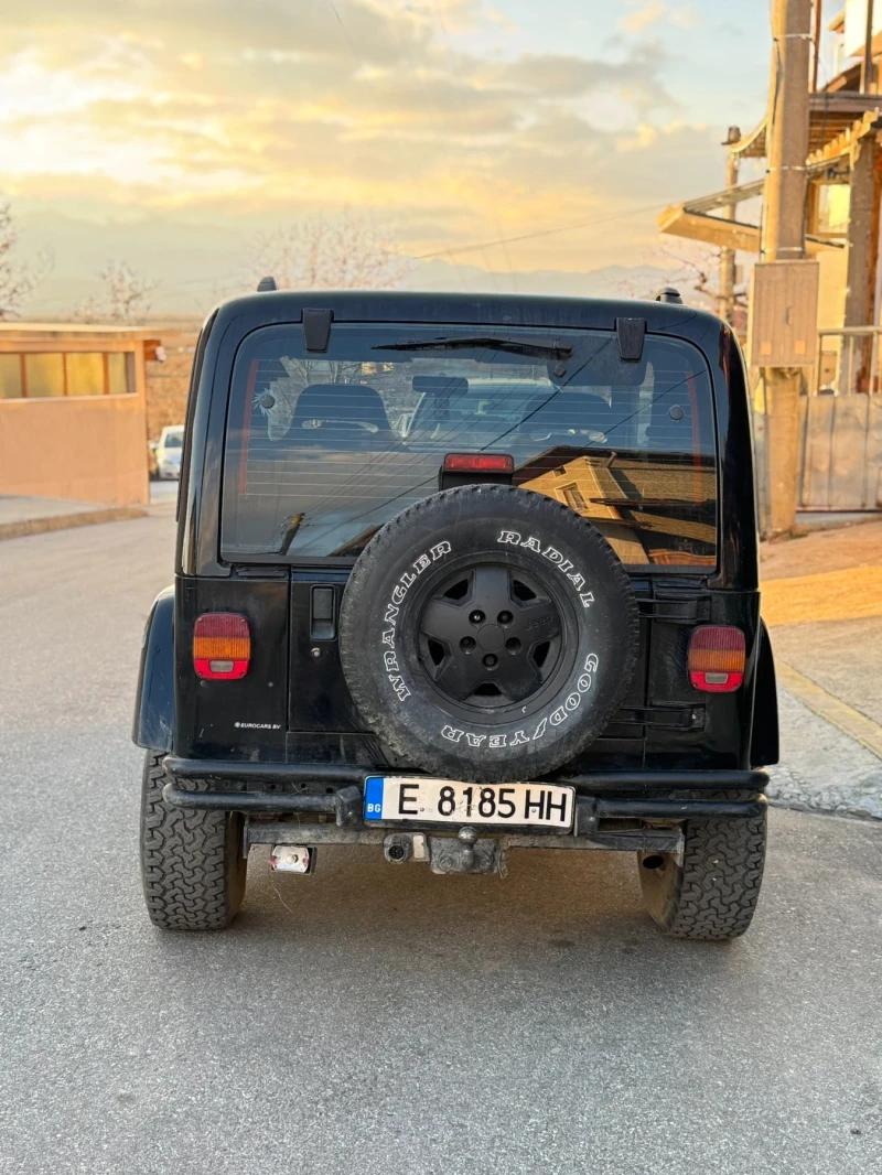 Jeep Wrangler, снимка 2 - Автомобили и джипове - 49200497