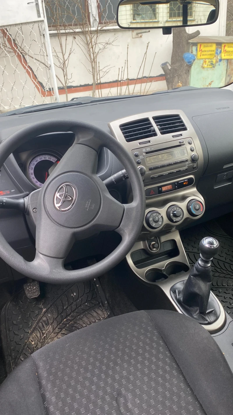 Toyota Urban Cruiser, снимка 3 - Автомобили и джипове - 49363469