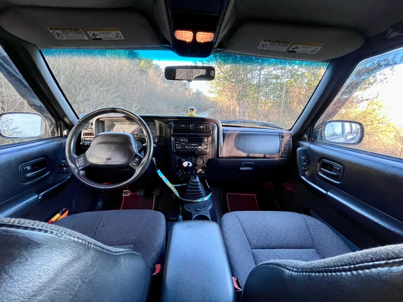 Jeep Cherokee 2.5, снимка 8 - Автомобили и джипове - 53058335