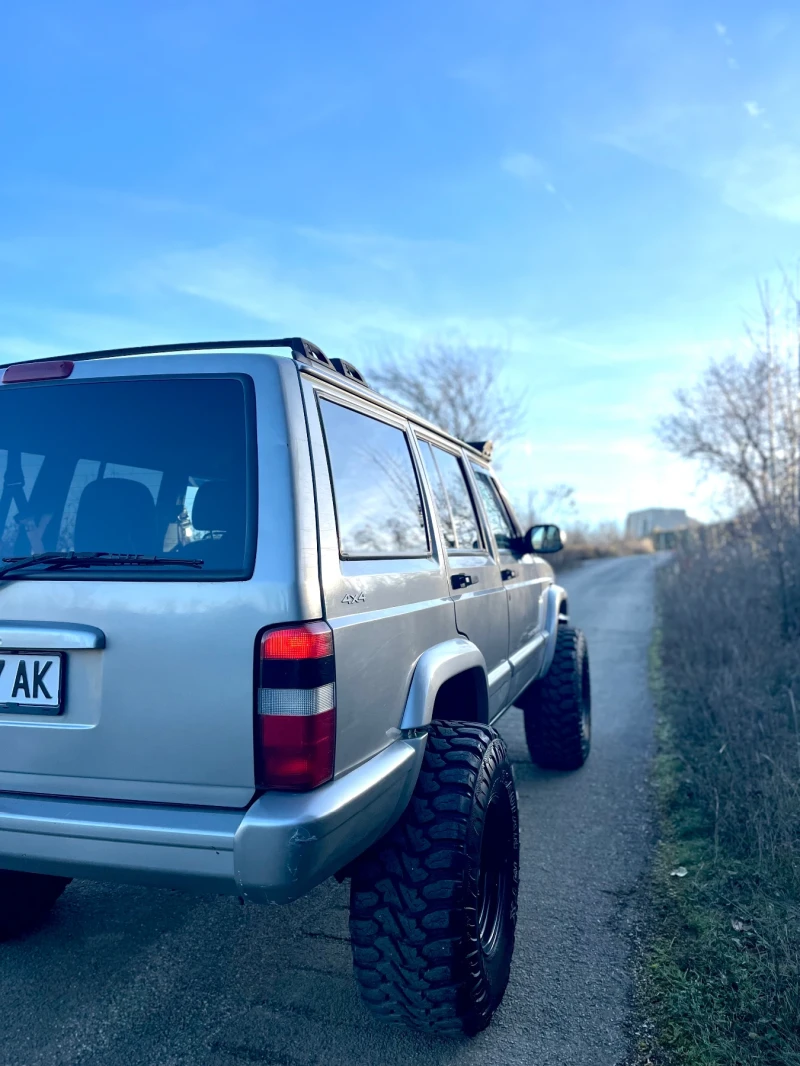 Jeep Cherokee 2.5, снимка 3 - Автомобили и джипове - 53058335